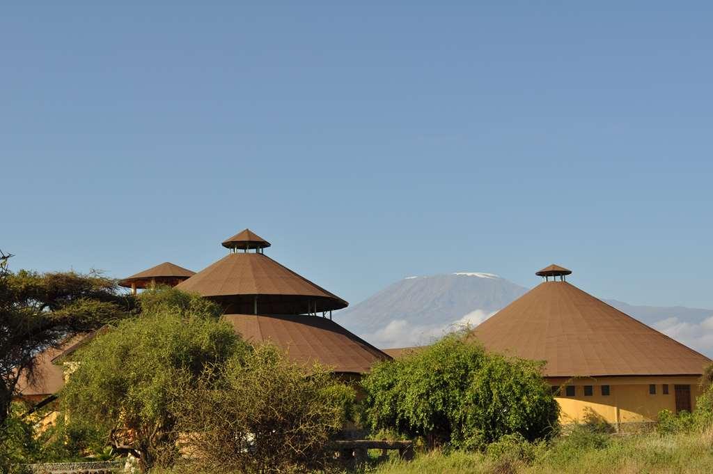 Отель Kilima Safari Camp Oloitokitok Экстерьер фото